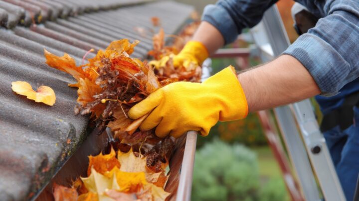 Gutter Clearance Services & Repairs Glasgow | UK Commercial Group